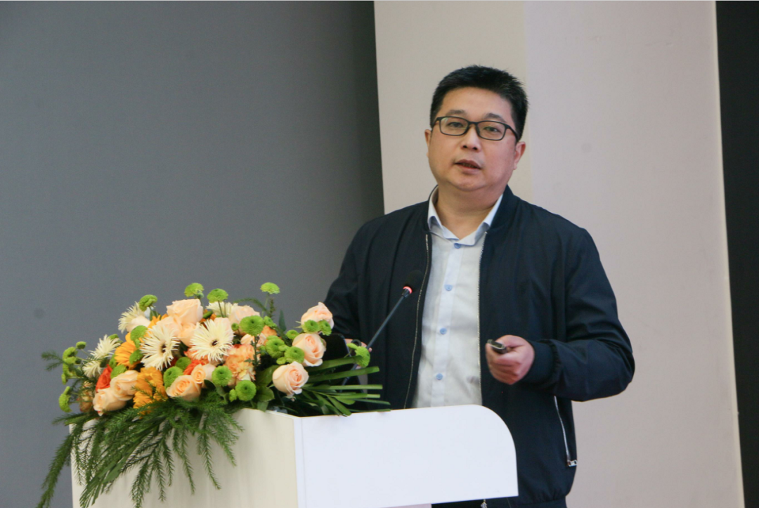 ONE游戏官网-皇马巴塞赞助商
